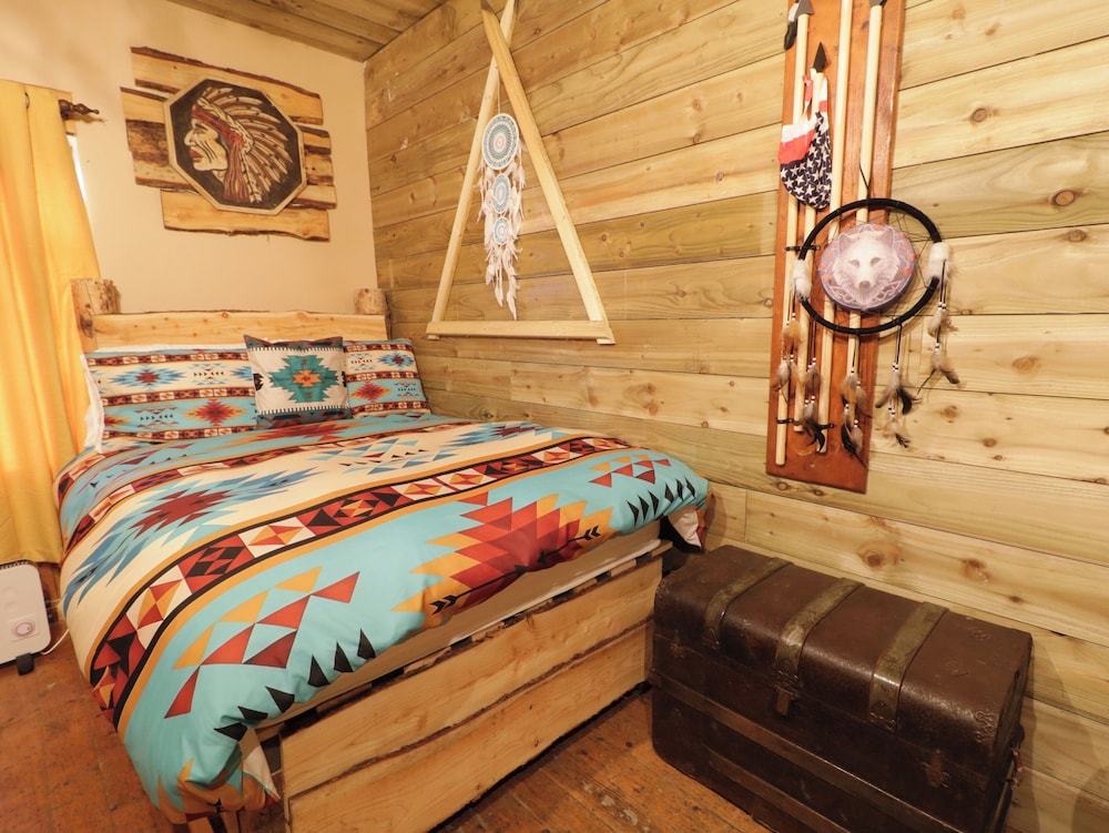 Apache Falls Lodge