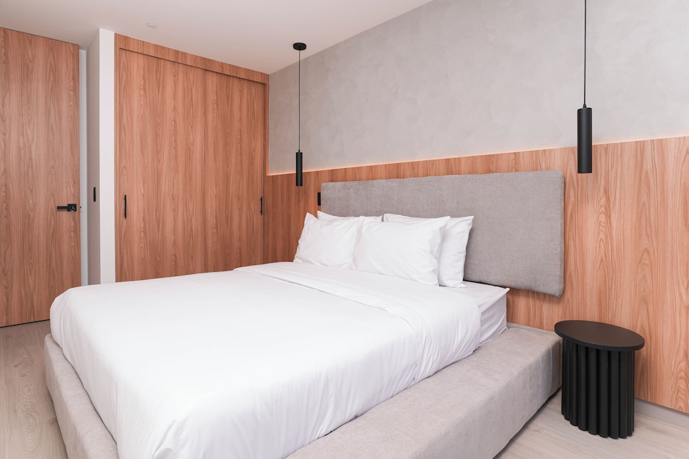 Metropolitan Living by HOUSY