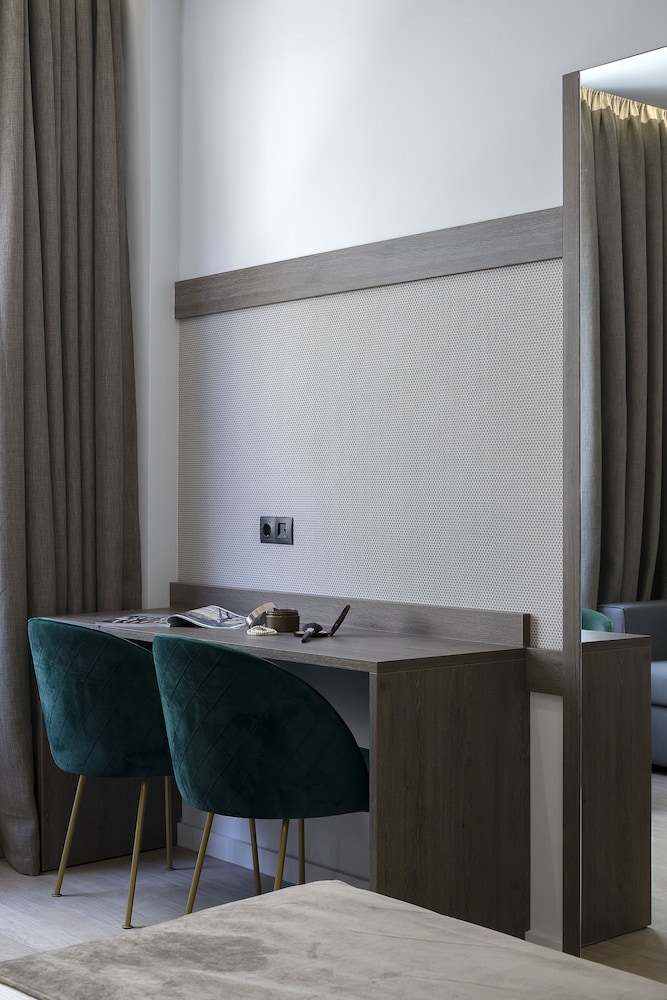 Philosofia Athens Suites