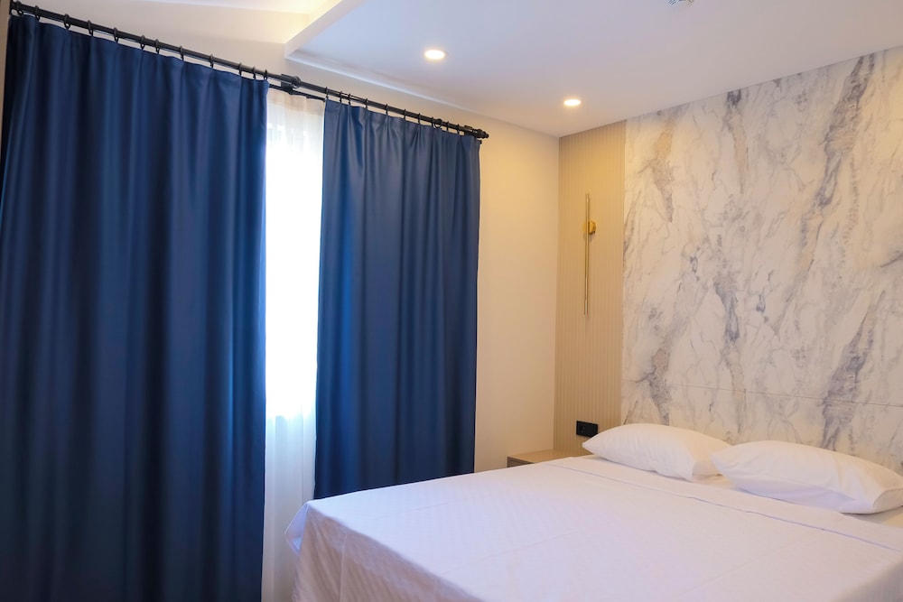 Solmare Suites