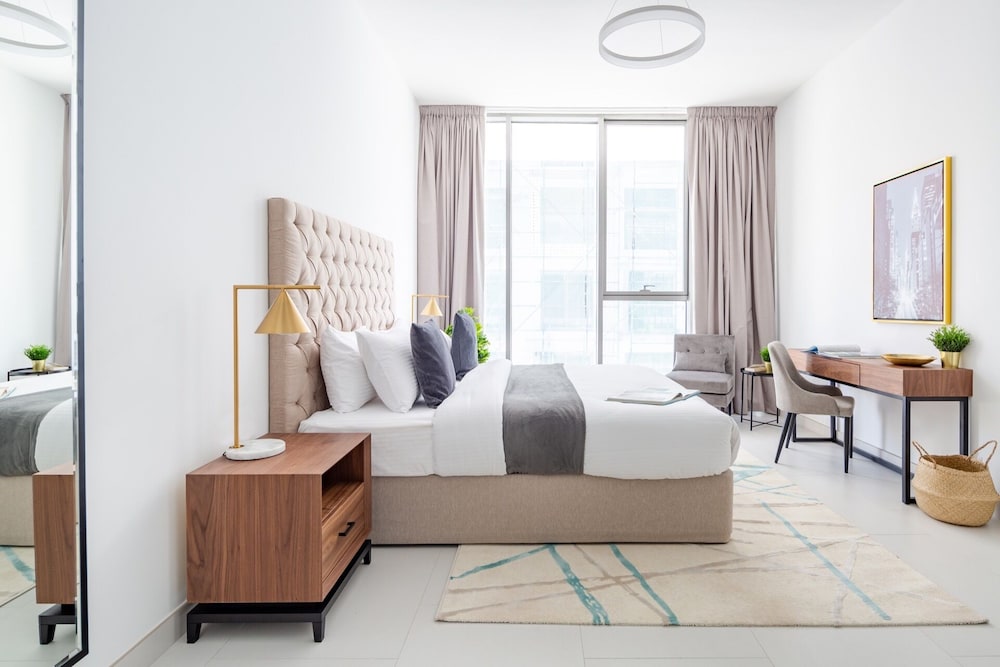 Posh & Spotless 1BR Apartment on Palm Jumeirah