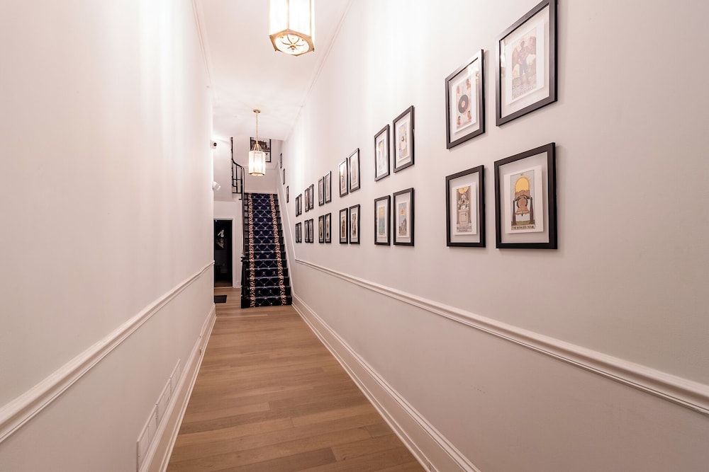 Thena Hotel - Oversized 1 Bedroom