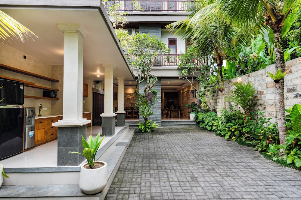 Oka Suite Ubud by Dhananjaya Hospitality