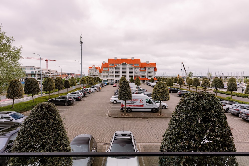 BE NWP Orle 11-0101 in Nieuwpoort