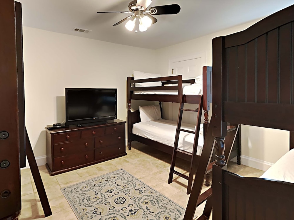 Serena by the Sea by Southern Vacation Rentals view 5