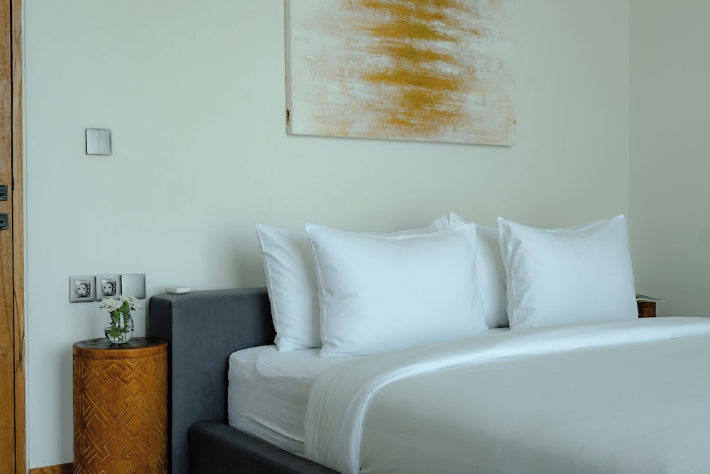 AMO Residences