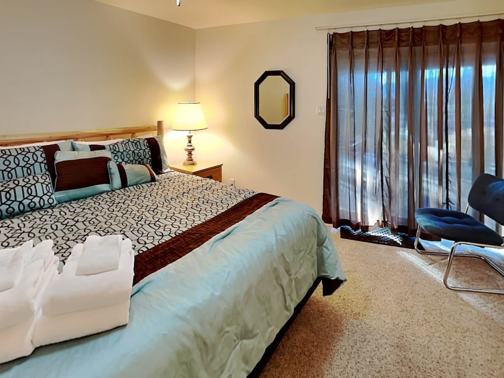 Gray Wolf Lodge by Ruidoso Vacation Rentals view 5