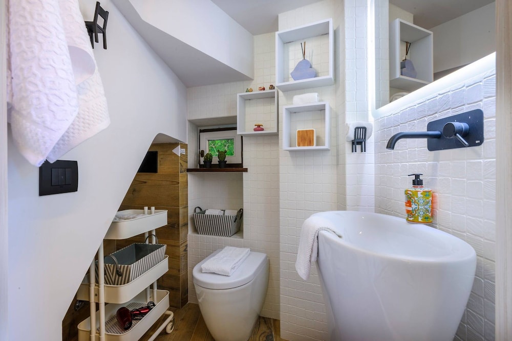 Casalino Galassi 4 2 by Marche Holiday Villas