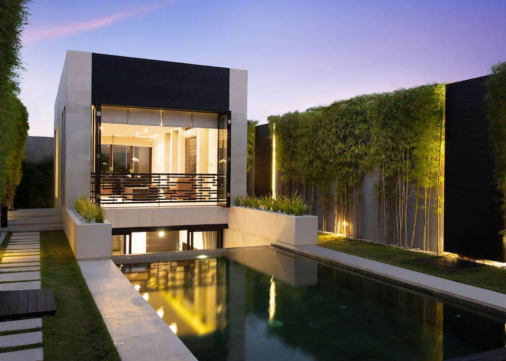 eqUILIBRIA SEMINYAK - Image 4
