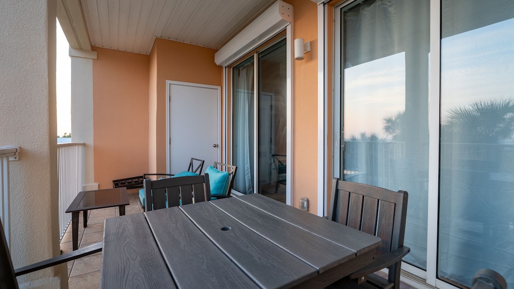 Dauphin Luv - Beach Club #201 4 Bedroom Condo