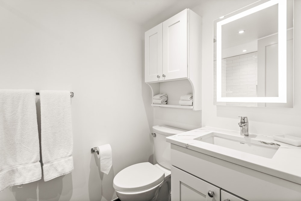 Chateau Eau Claire & Roaring Fork by Frias Properties