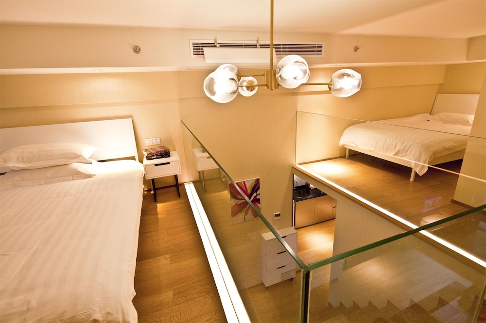 Hangzhou Magician Apartment Hotel
