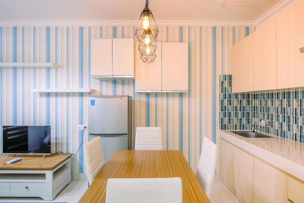 Comfort and Enjoy Living 2BR at Sentul Tower Apartment