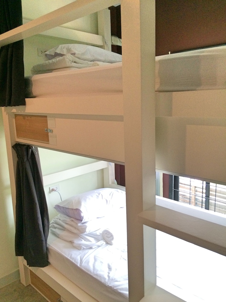 Yoo Yen Pen Sook Hostel