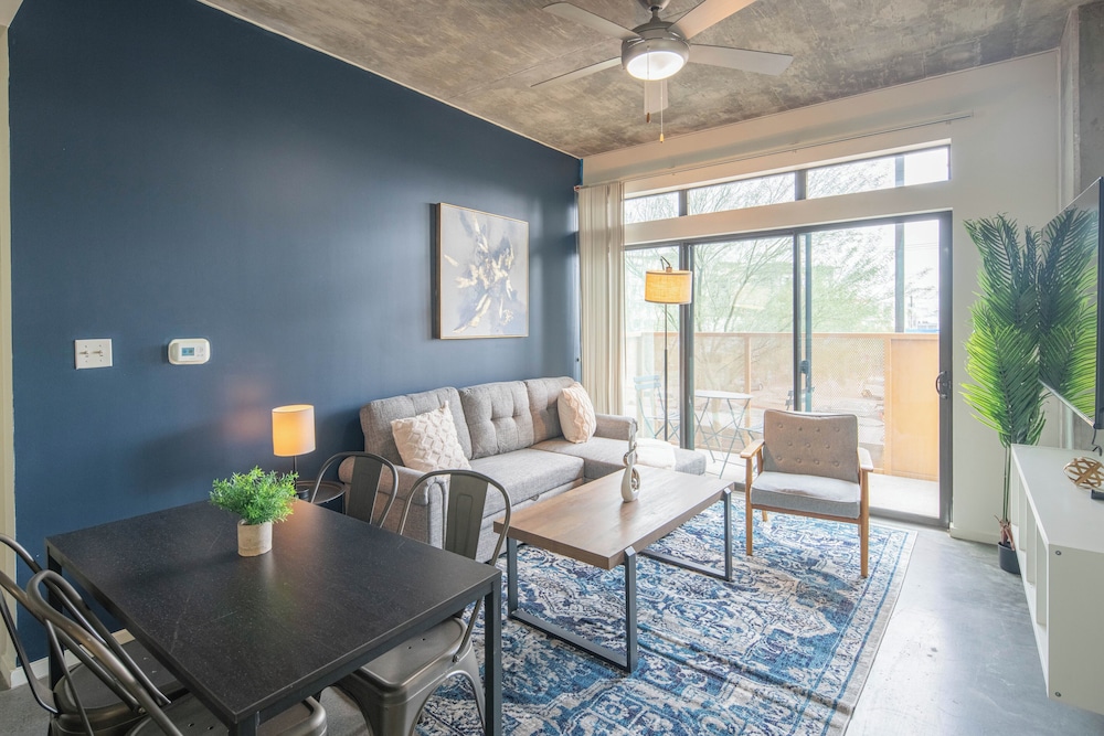 ROVE LIVING/KL - Roosevelt Point