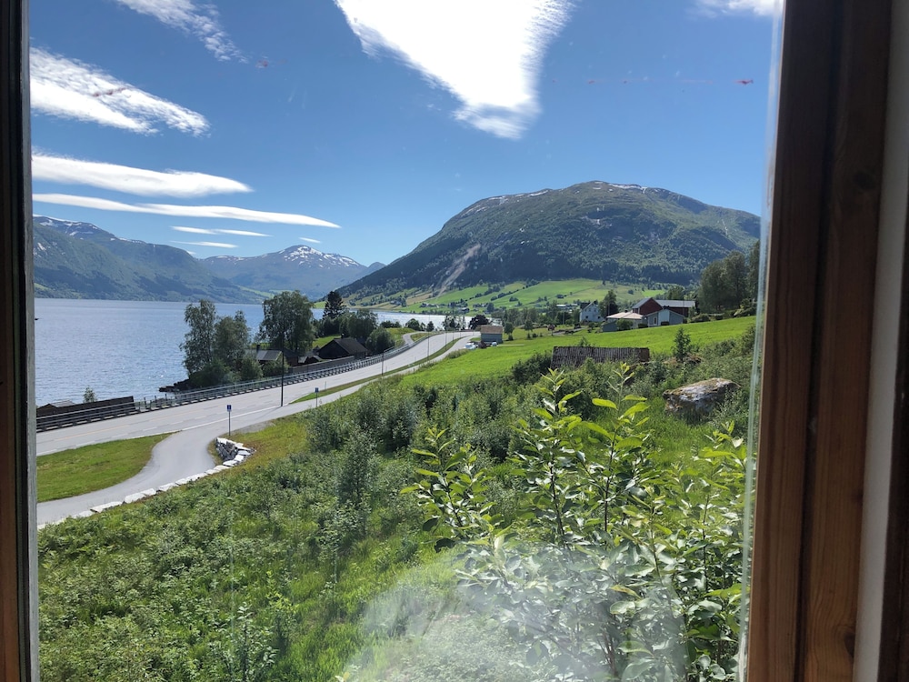Jølster Lake View