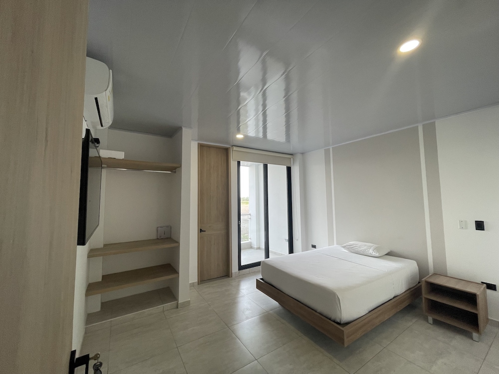 HOSTAL DEL LLANO