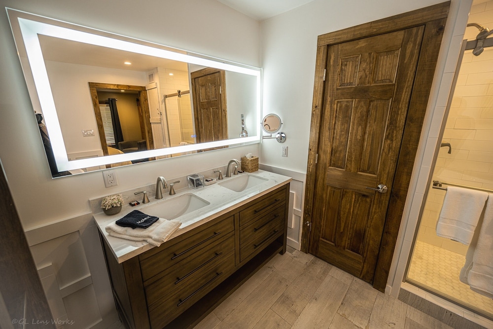 Rayburn Resorts