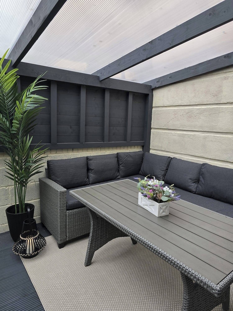 Dublin - 3 Bedroom Cosy Home - Sleeps Max 7