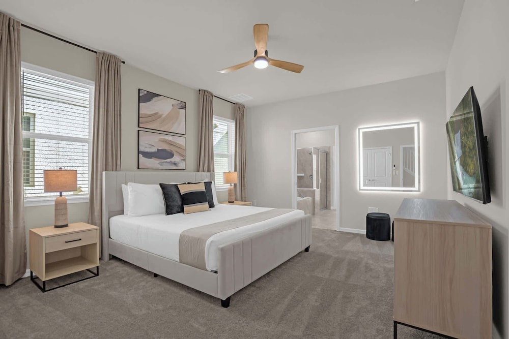 Upstay: Family Retreat w Pool, Cinema & Games Room