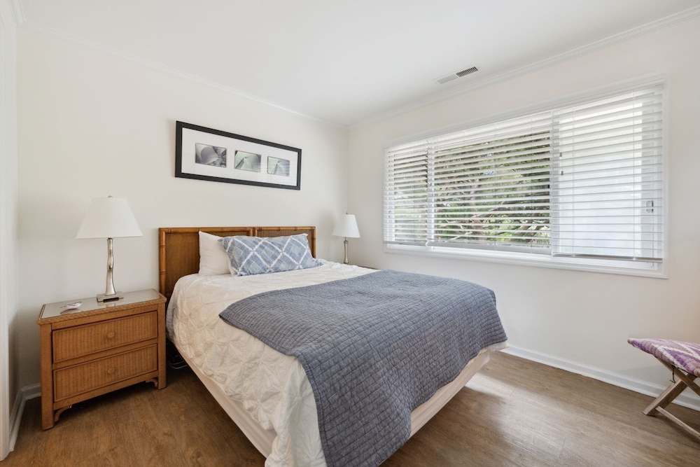 Hellenic Haven 6 Bedroom Home