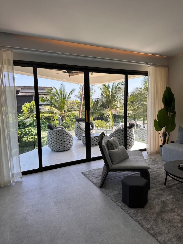 Beachside Residence