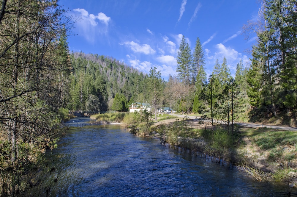 Yosemite Lakes RV Resort