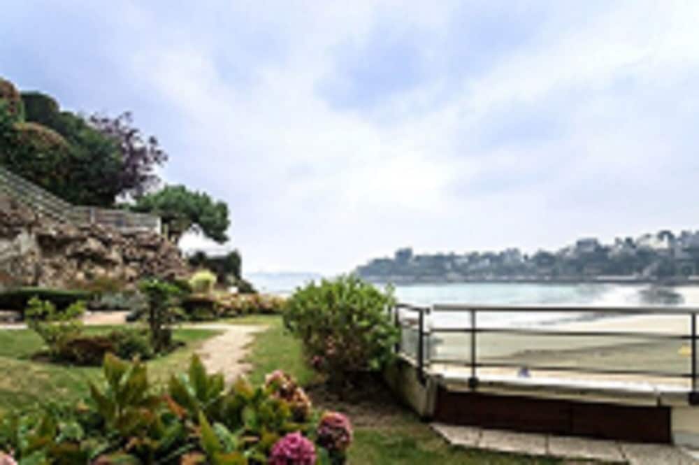 Wera Beach Resort
