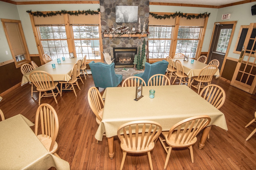 Skyport Lodge