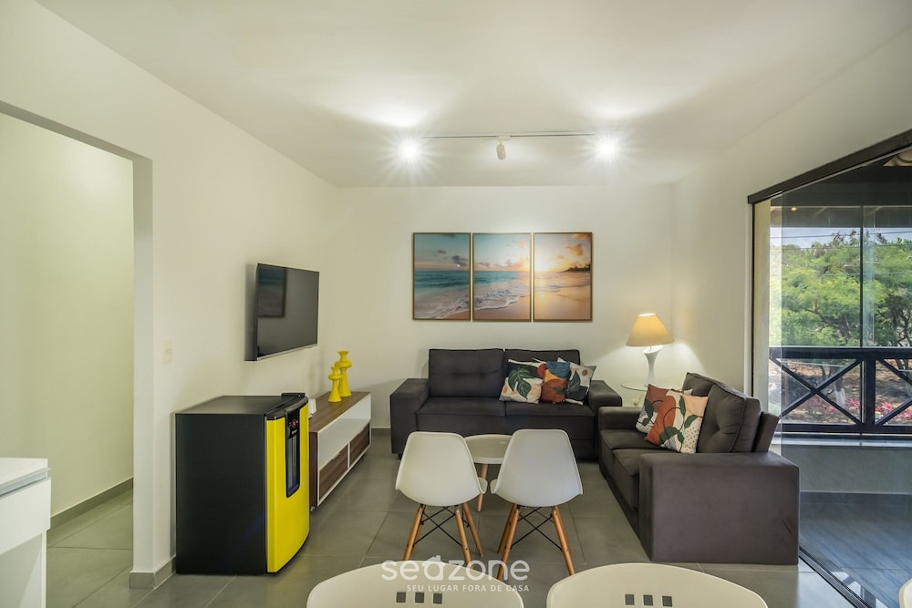 Comfortable Apartment w Pool in Guarajuba Gch0201