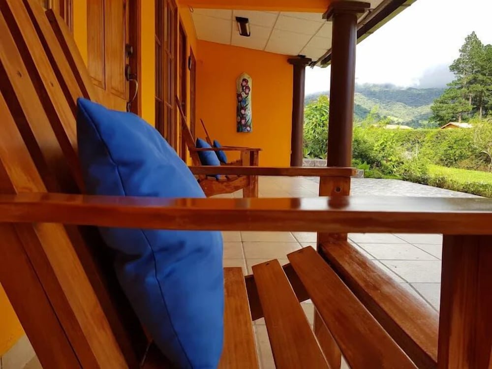 El Santuario Ecolodge