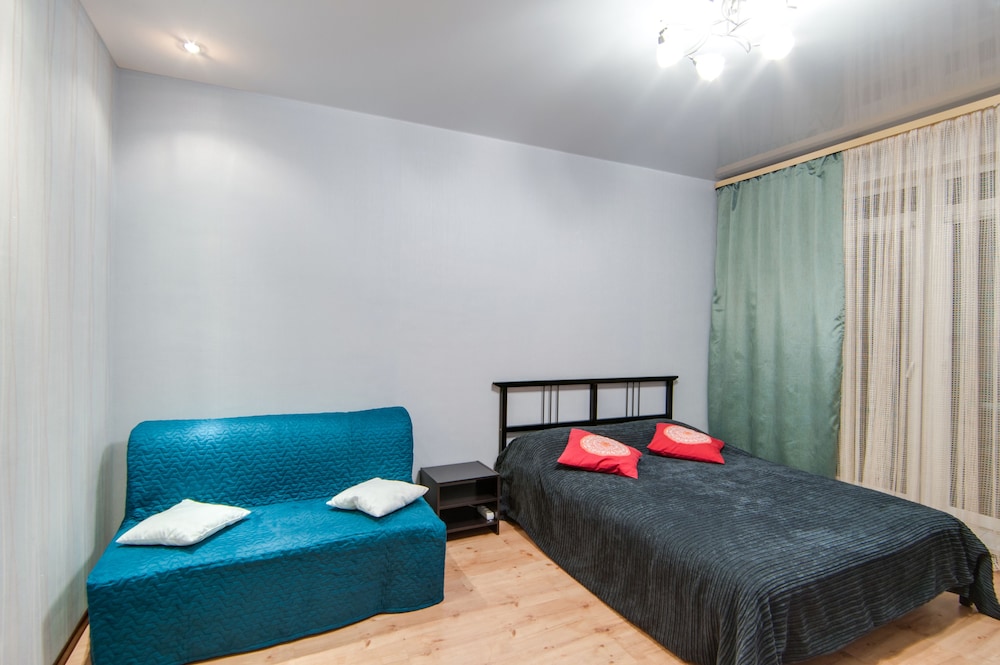 Aura Apartments