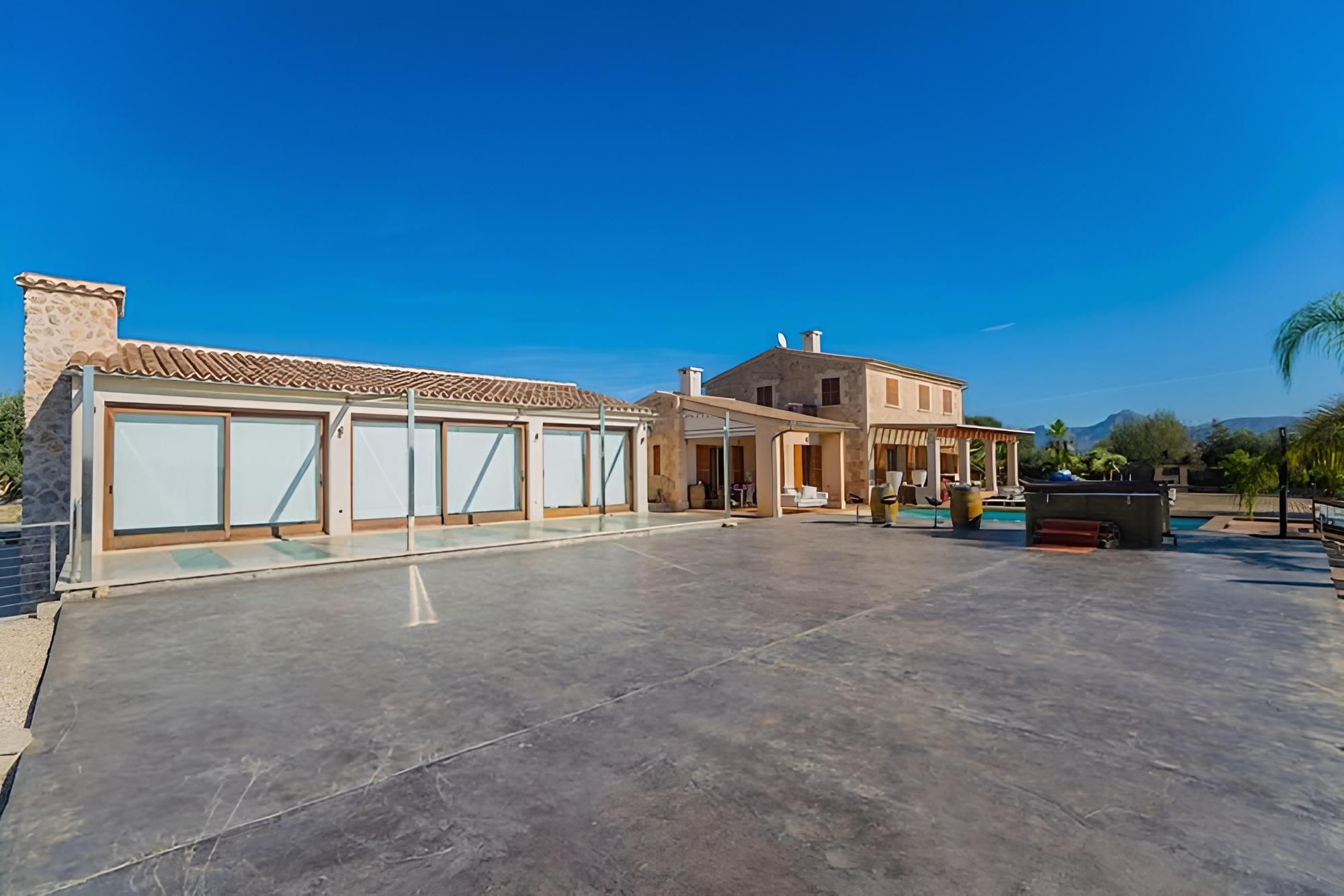 Finca de les Oliveres