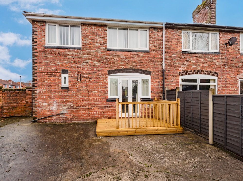 Spacious 3-bed House Didsbury Manchester