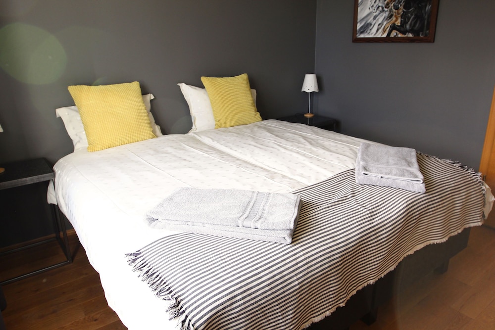 Ármót Guesthouse