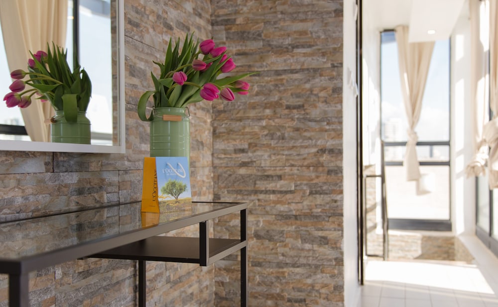 Shenkin Vilmar Apartments