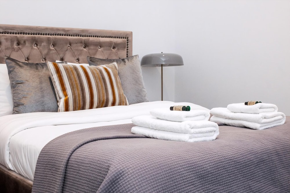 Stylish Harley Street Apartment
