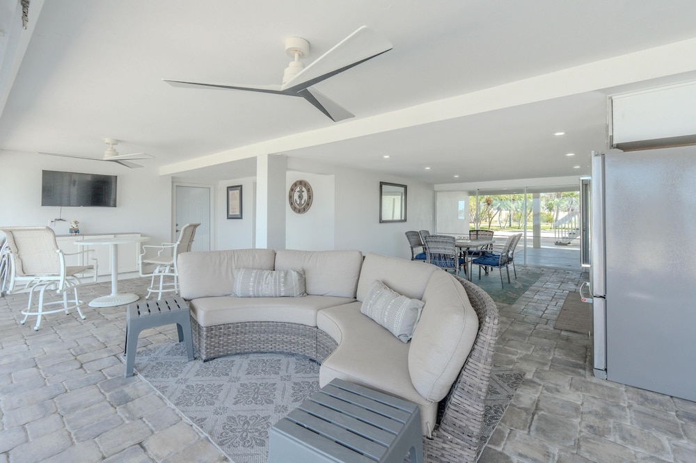 Island Bay Retreat
