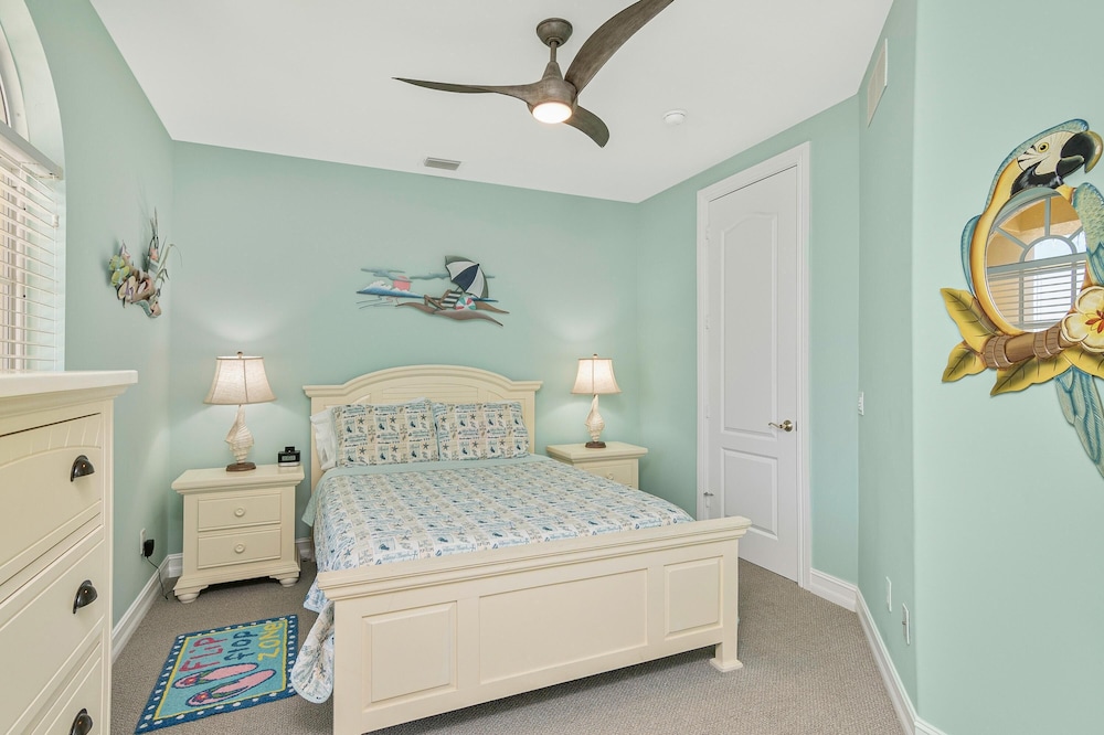Waterfront Home With Pool, spa and 2nd Floor Balcony view 2