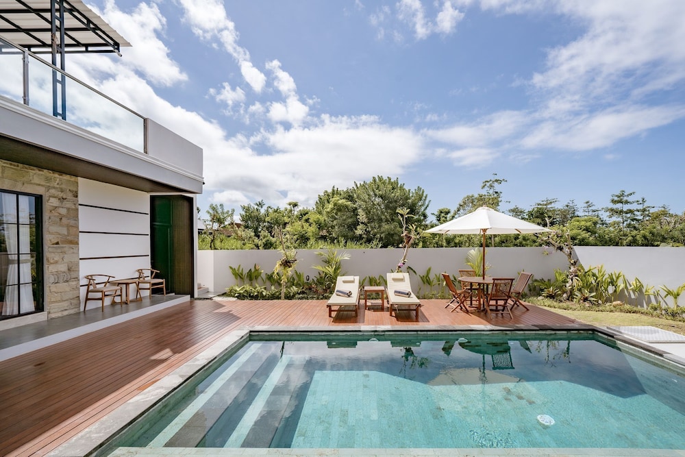 The Lotus Villa Uluwatu