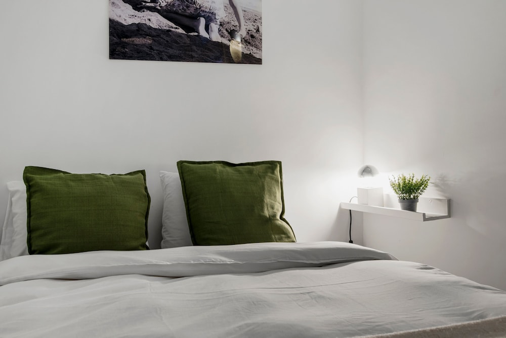 La Alcazaba Sleek Apartment in Marbella - Ref M48