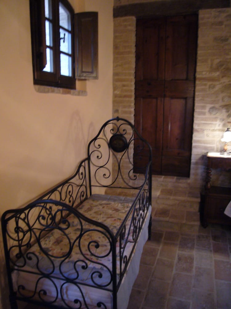 Borgo Storico Cisterna