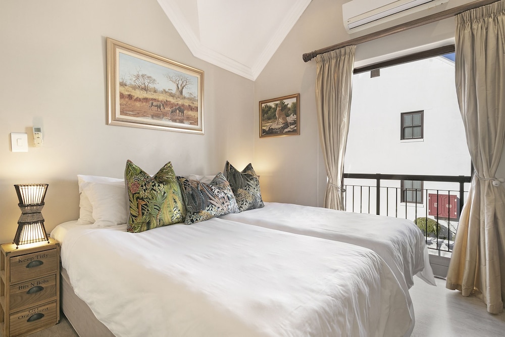 Winelands Golf Lodges at De Zalze