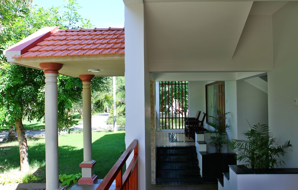 Dat Lanh Resort