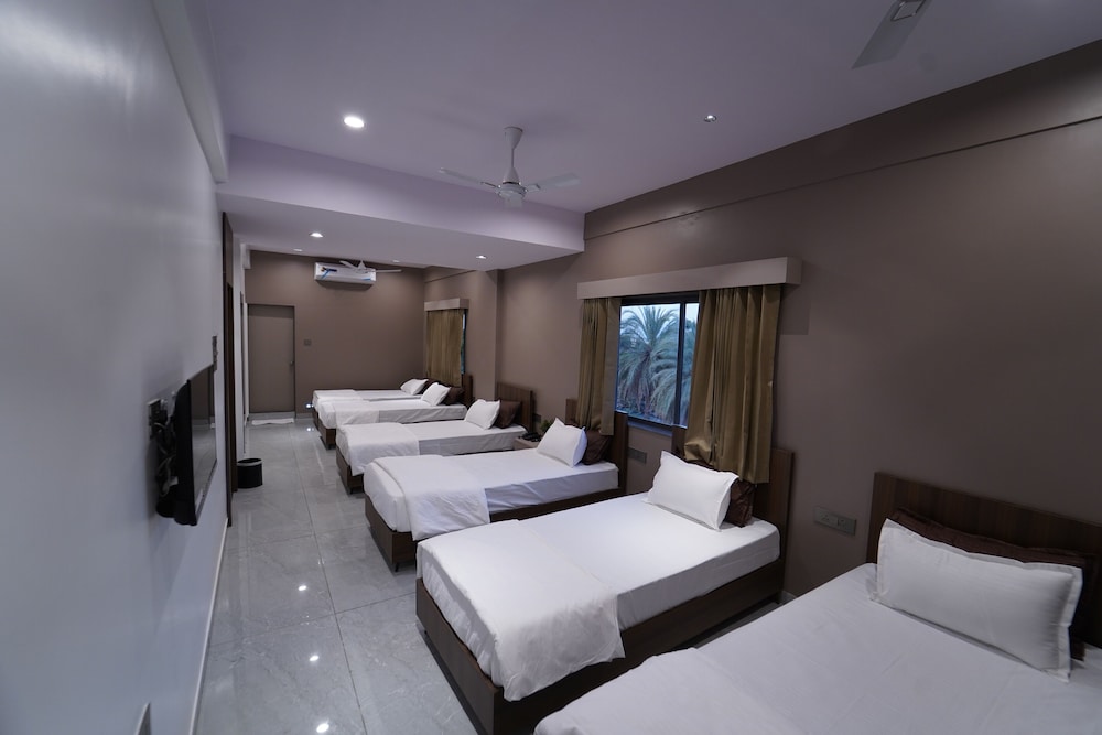 Plumeria Hotel