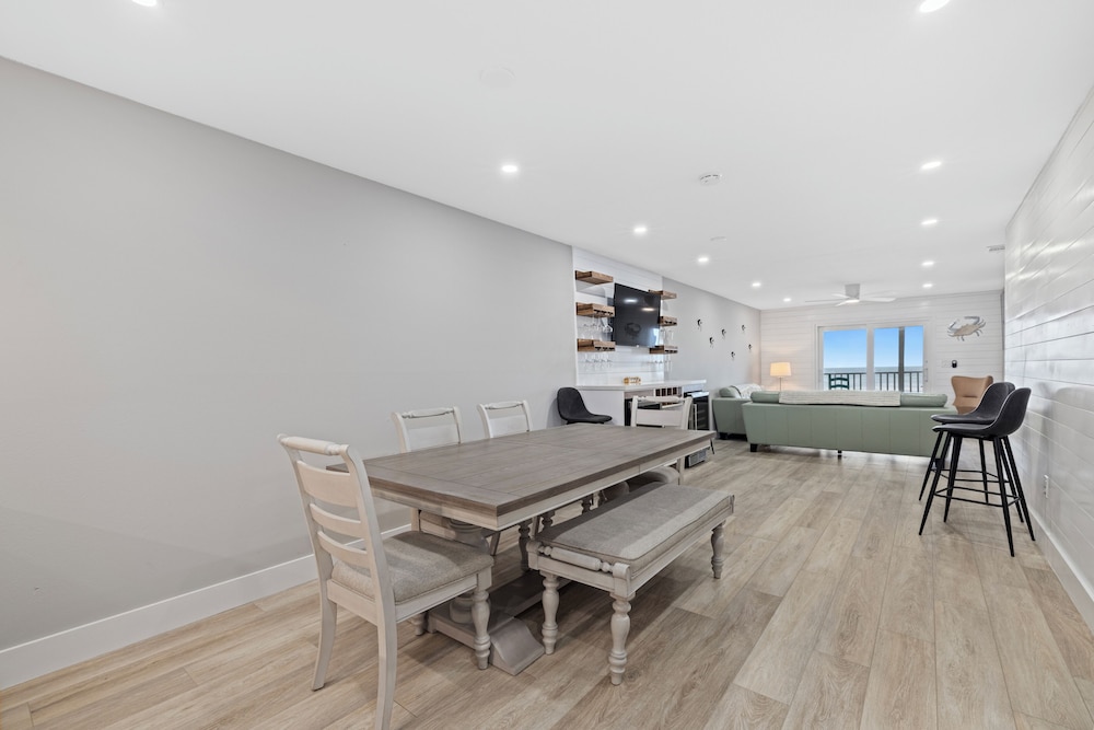 Gulf View Condominiums