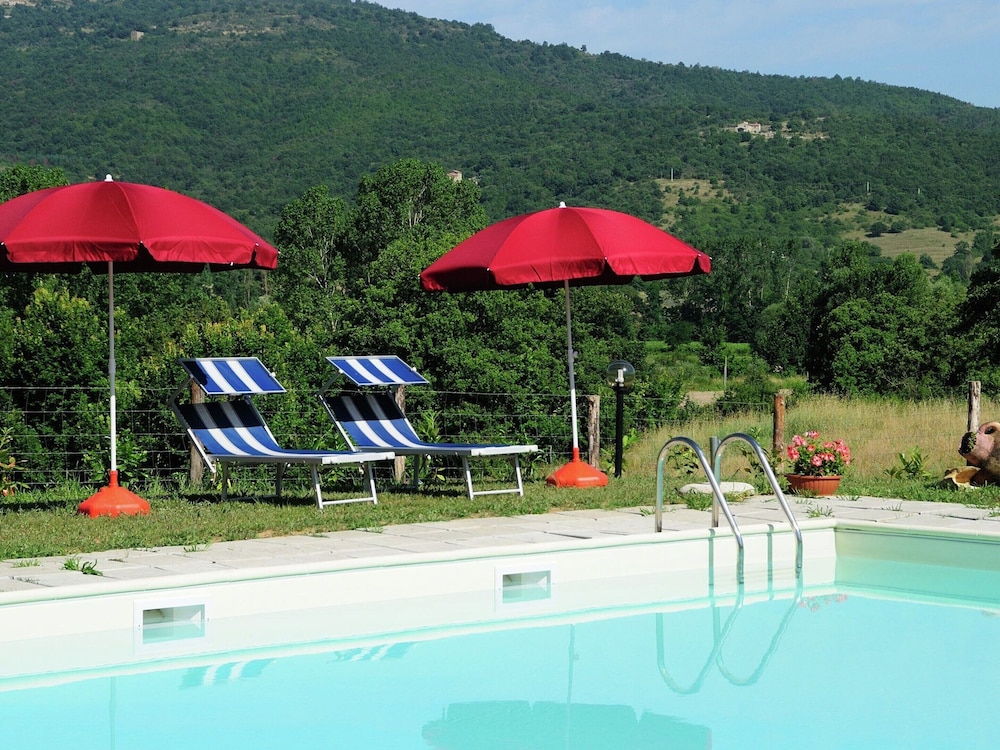 Umbria Family Holiday Retreat view 5