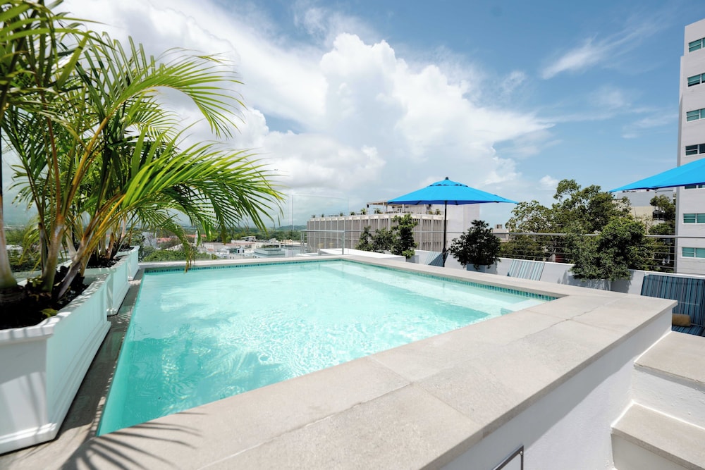 Santurce Urban Lodge
