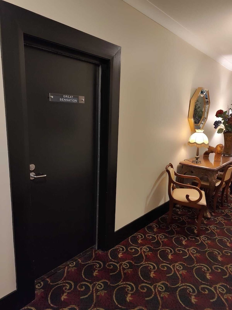 Gateway Motor Inn