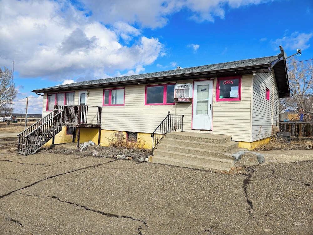 GULL LAKE LODGE MOTEL